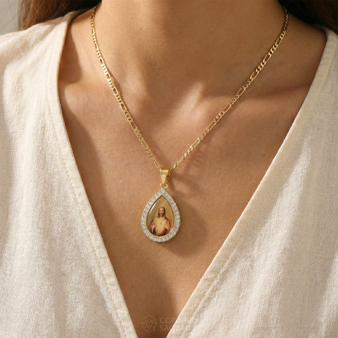 Collar del Sagrado Corazón de Jesús Gota para Mujer - Baño de Oro con Zirconias